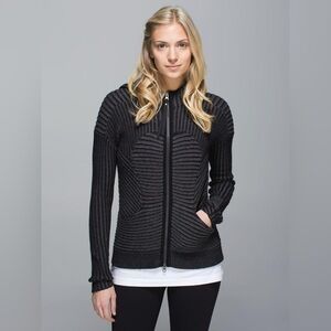 Lululemon Embrace Hoodie Knit - Black / Heathered Dark Grey est size women’s 6